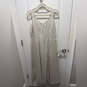 LOFT Beige Linen Blend Midi Dress – New Without Tags (NWOT)